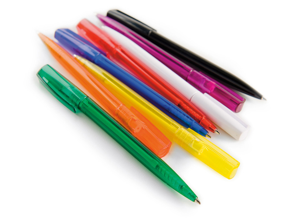 Вые ручки. Пластиковые ручки. Ручки шариковые. Шариковые ручки пластиковые. Ручка шариковая пластик.